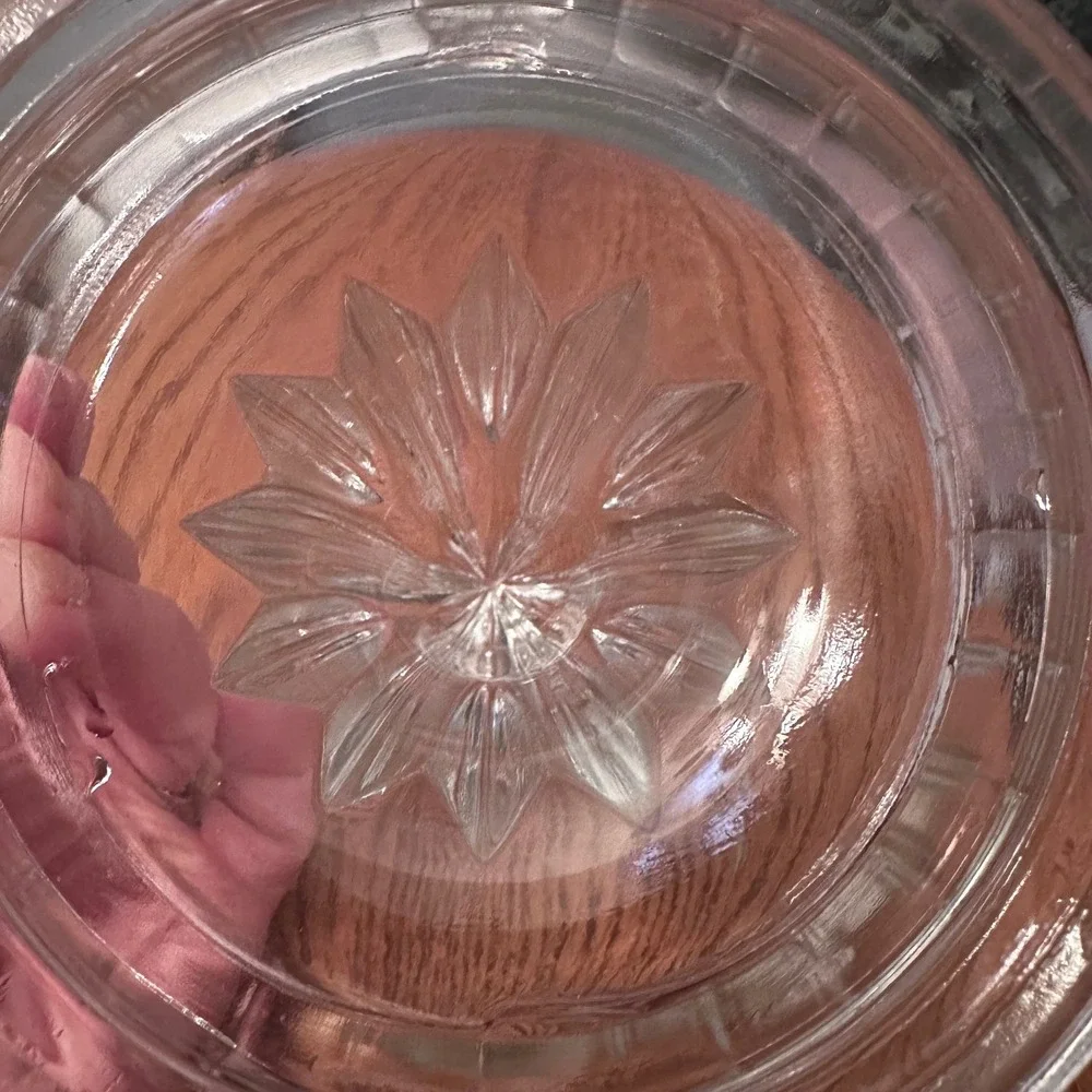 Vintage Glass Citrus Juicer Reamer Clear Excellent Starburst Base